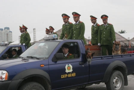 Công an Hà Nội chống bạo loạn, khủng bố và giải cứu con tin